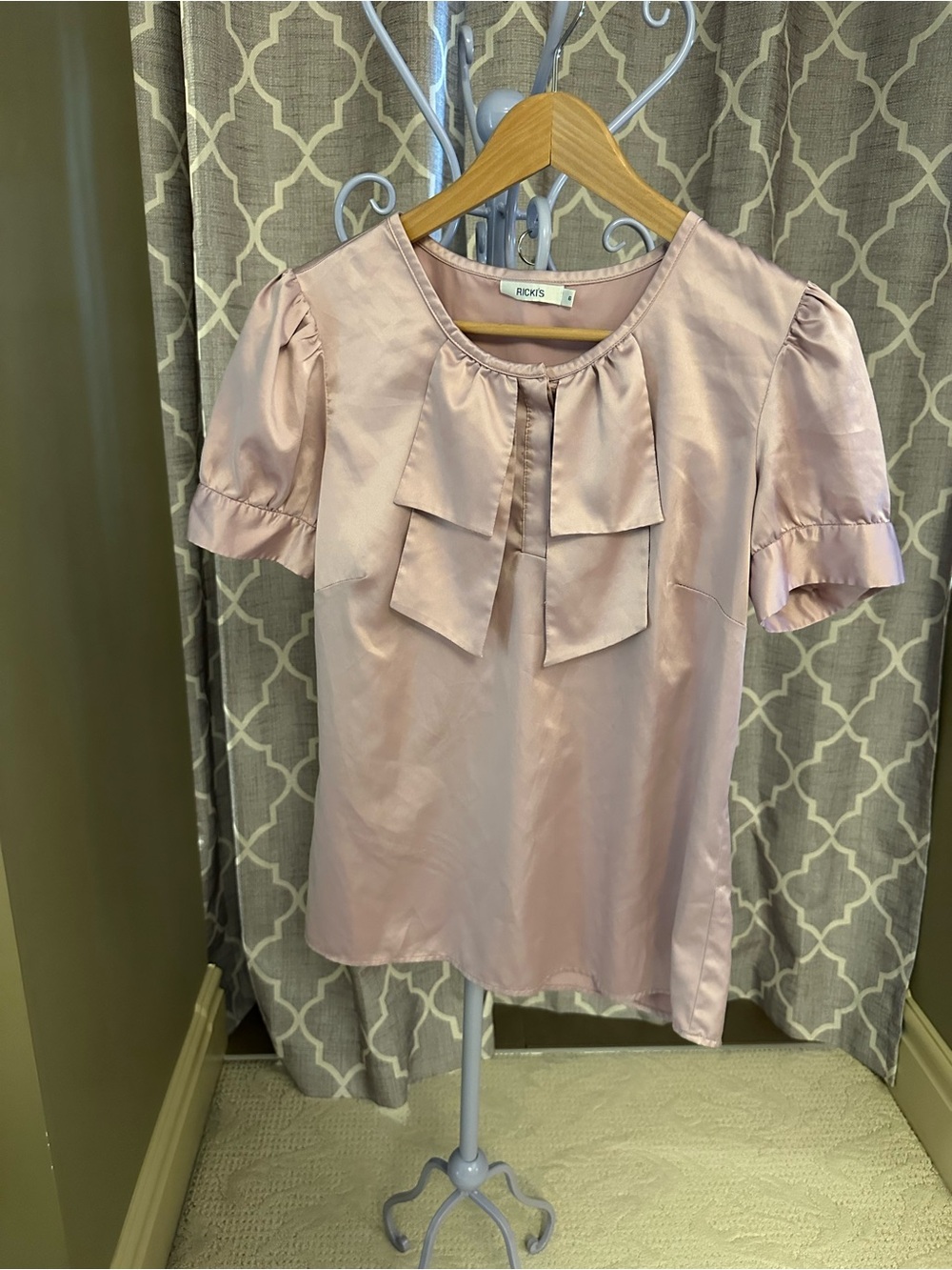 Ricki's Dusty Blush Satin Puff Sleeve Bow-Front Blouse